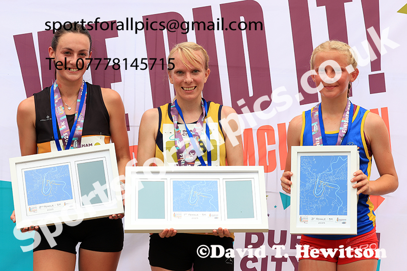 Durham City 5k, 2025 Durham City 5k and 10k, Durham.  Photo: David T. Hewitson/Sports for All Pics